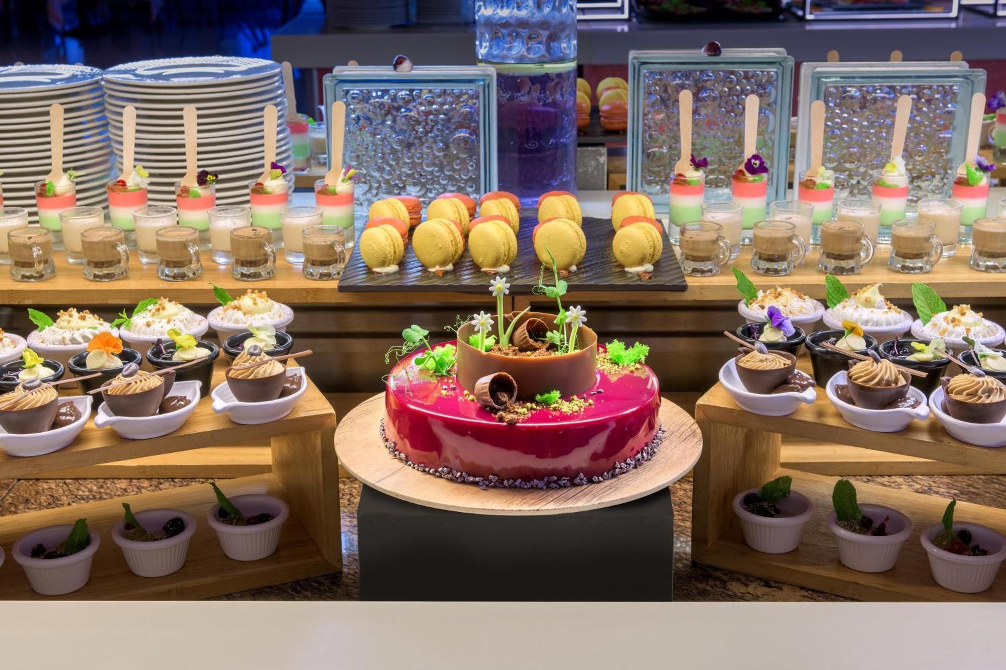 Rodos Palladium Leisure & Wellness Kallithea  Exterior photo A dessert buffet